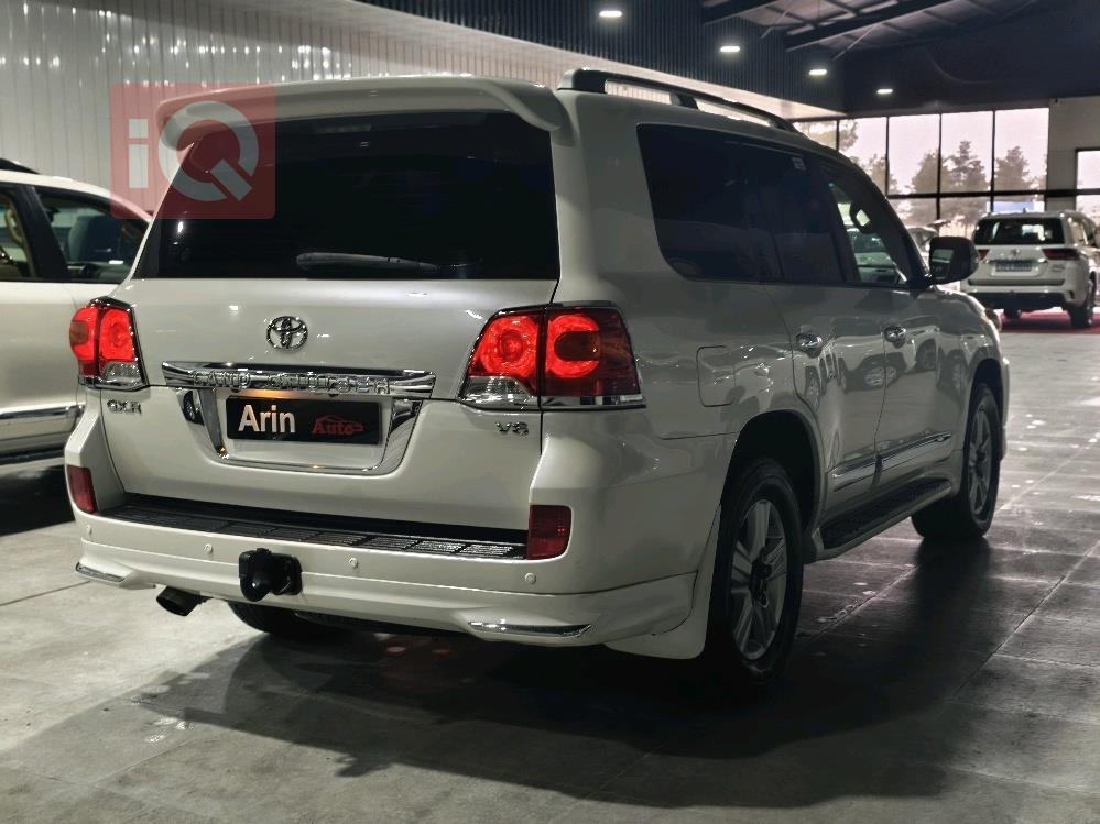 تويوتا لاندكروزر